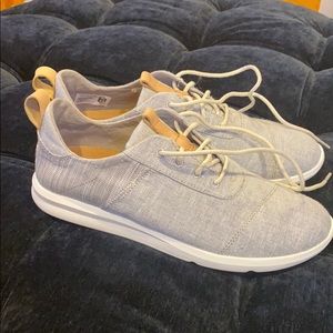 TOMS Cabrillo Canvas Lace Up Sneaker